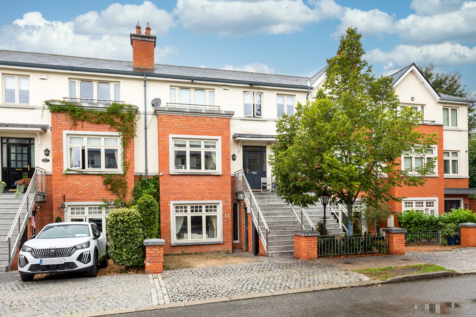 Photograph 1 of 13 Farmleigh Close, Farmleigh Woods, Strawberry Beds, Dublin 15
